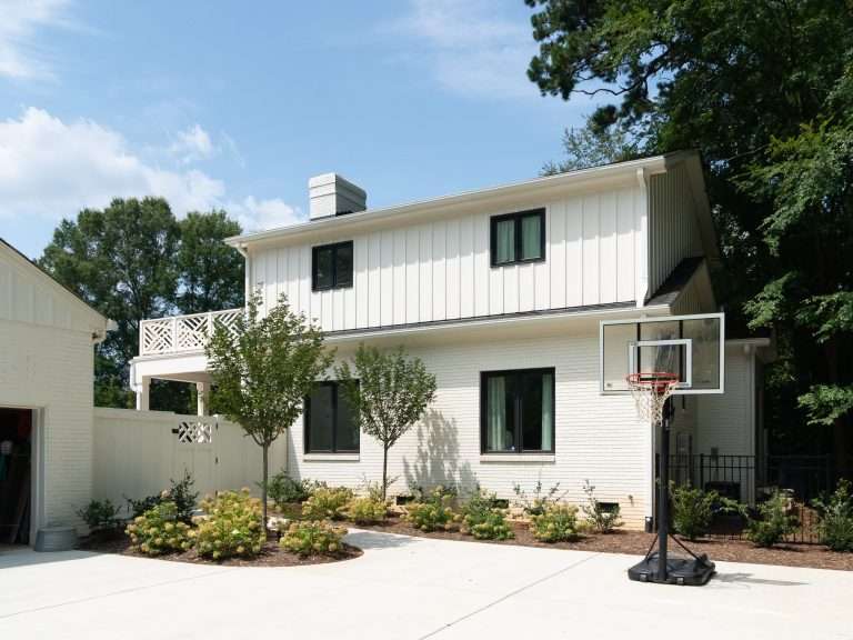 new single family residential home built by 7 acre construction